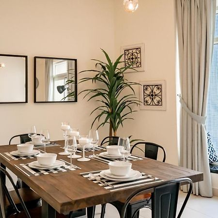 Apartament Higuests - Designer Apt With Panoramic View Near Burj Khalifa Dubaj Zewnętrze zdjęcie
